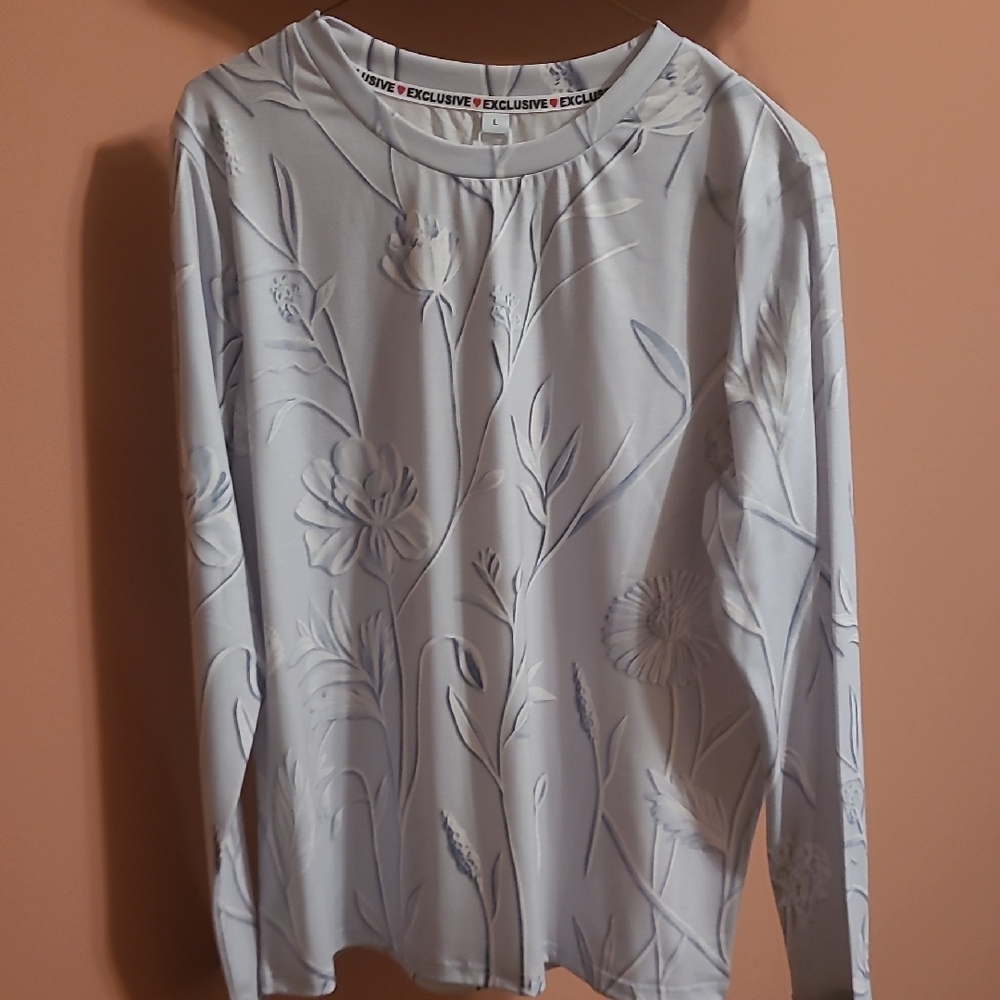 Exclusive Floral Long Sleeve Top - Light Gray